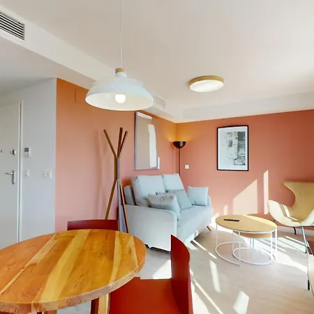 Breton 17- Con Piscina Climatizada En Centro