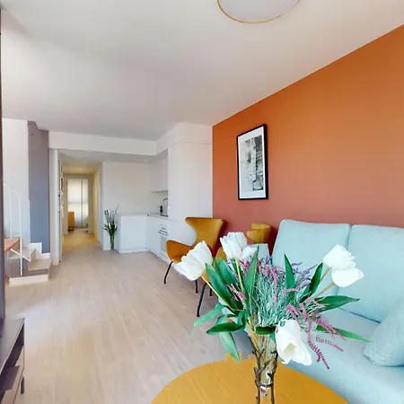 Breton 17- Con Piscina Climatizada En Centro