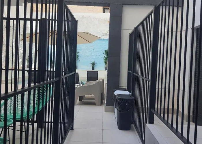 Breton 17- Con Piscina Climatizada En Centro * Alicante