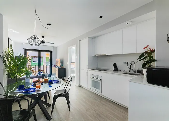 Breton 17- Con Piscina Climatizada En Centro