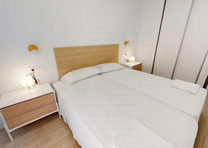 Breton 17- Con Piscina Climatizada En Centro Alicante