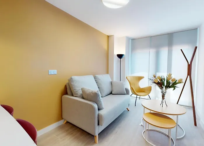 Lägenhet Breton 17- Con Piscina Climatizada En Centro *